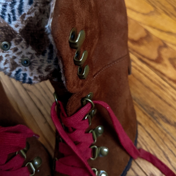 Luichiny Anna May Suede Lug Sole Lace Up Combat Stacked Heel Ankle Booties, Sz 7 - Picture 12 of 16